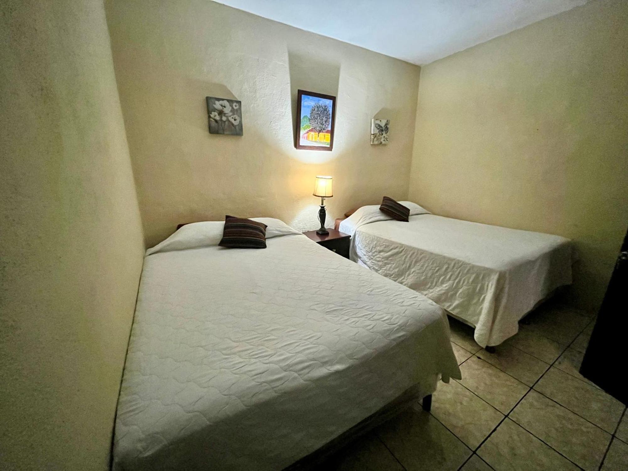 Hotel Jireh Antigua Esterno foto