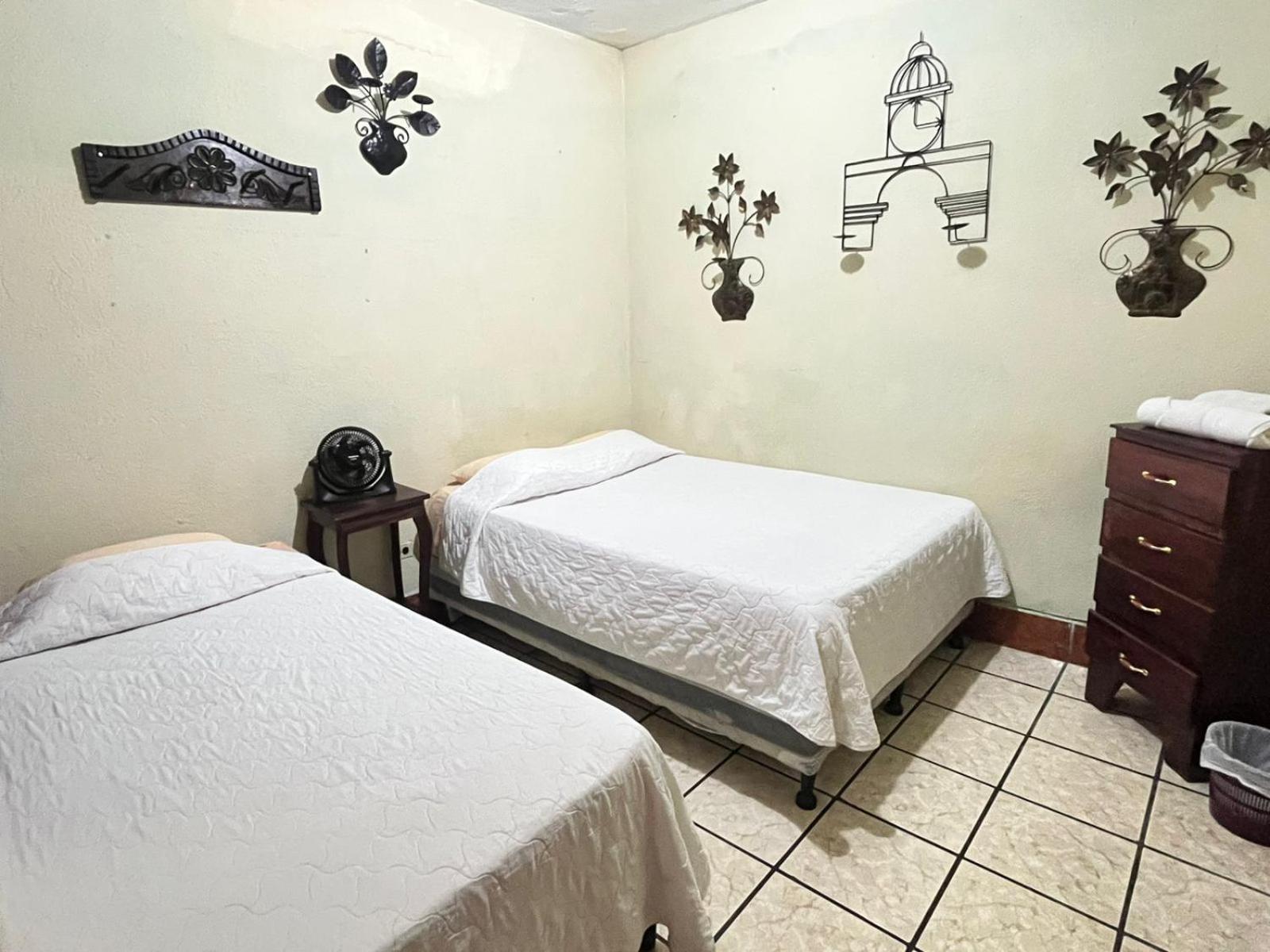 Hotel Jireh Antigua Esterno foto
