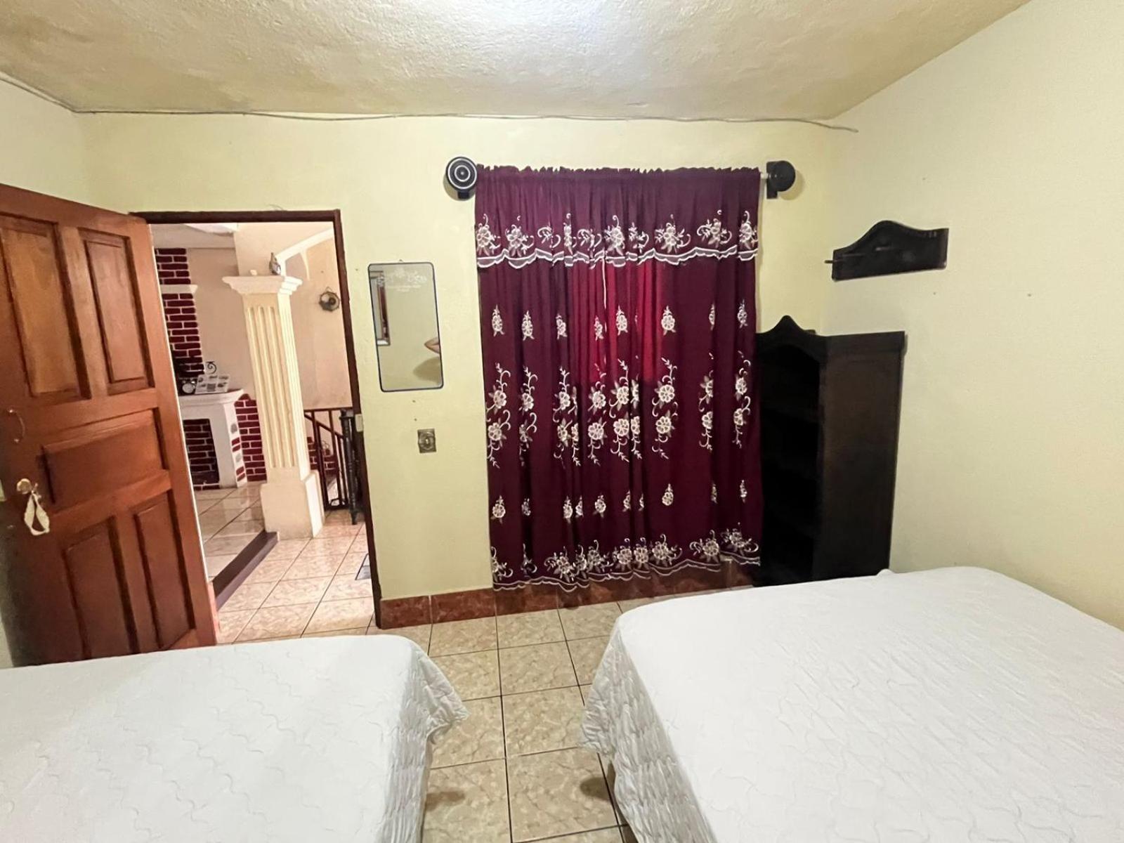 Hotel Jireh Antigua Esterno foto