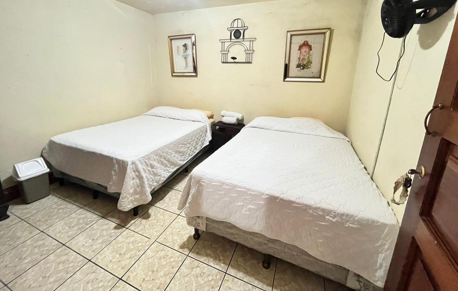 Hotel Jireh Antigua Esterno foto
